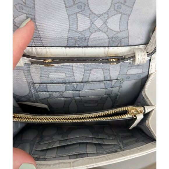 Aimee Kestenberg Small Crossbody Purse Leather White Alligator Removable - Picture 5 of 7